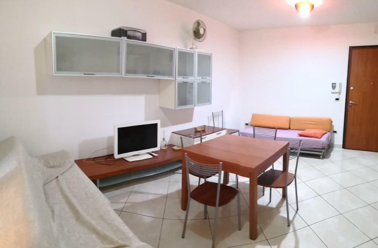 Domus Aries Montesilvano Bagian luar foto