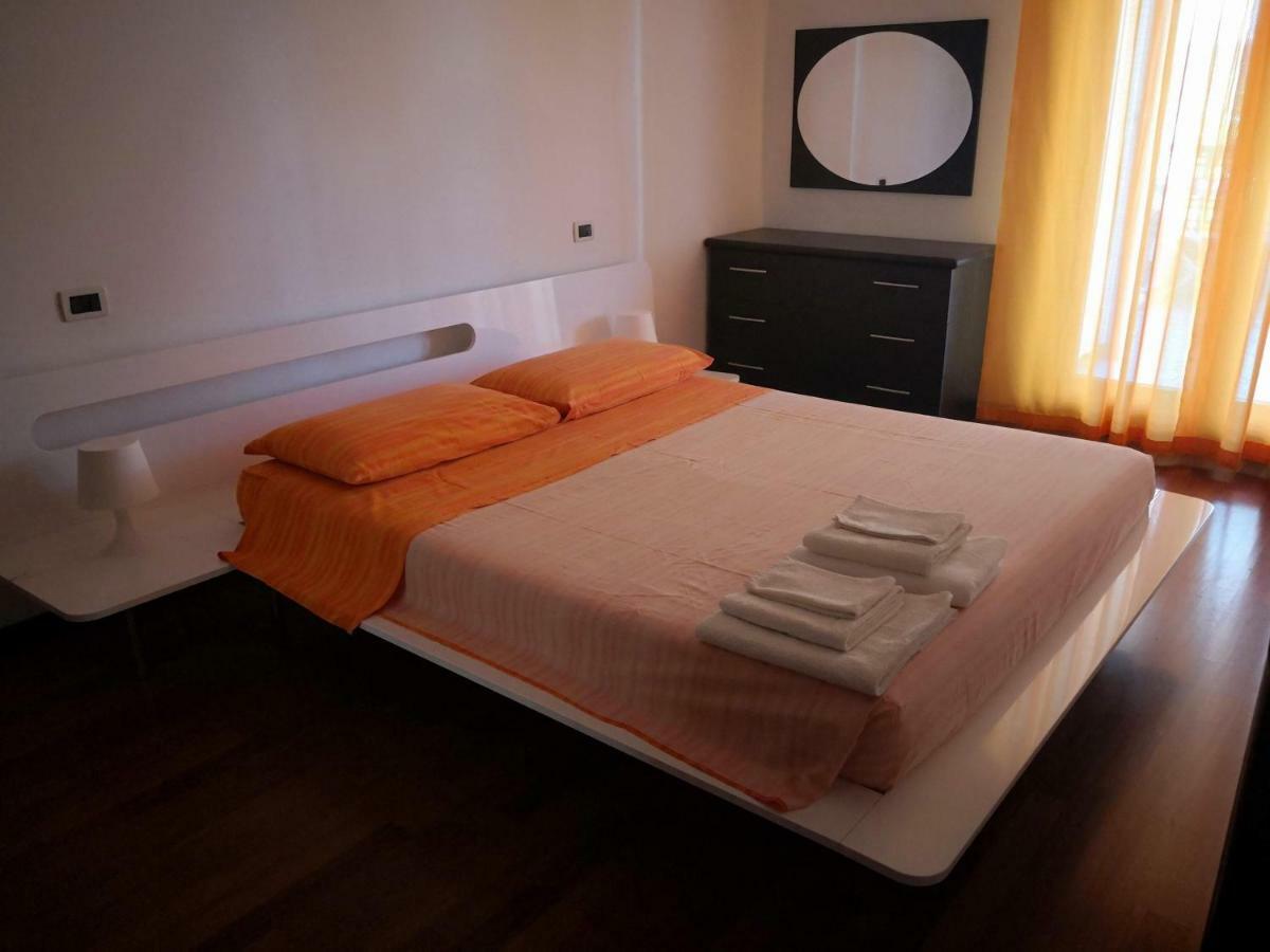Domus Aries Montesilvano Bagian luar foto